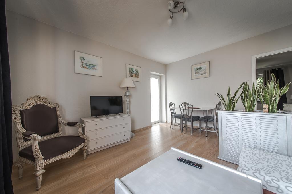 Apartamenty Jablonowa Зелёна-Гура Экстерьер фото