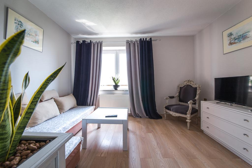 Apartamenty Jablonowa Зелёна-Гура Экстерьер фото